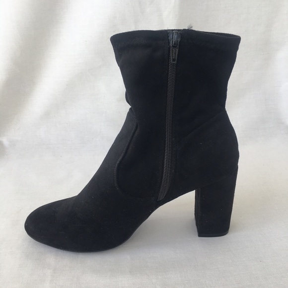 Candie’s Black Flower Embroidered Sock Booties - Picture 7 of 10